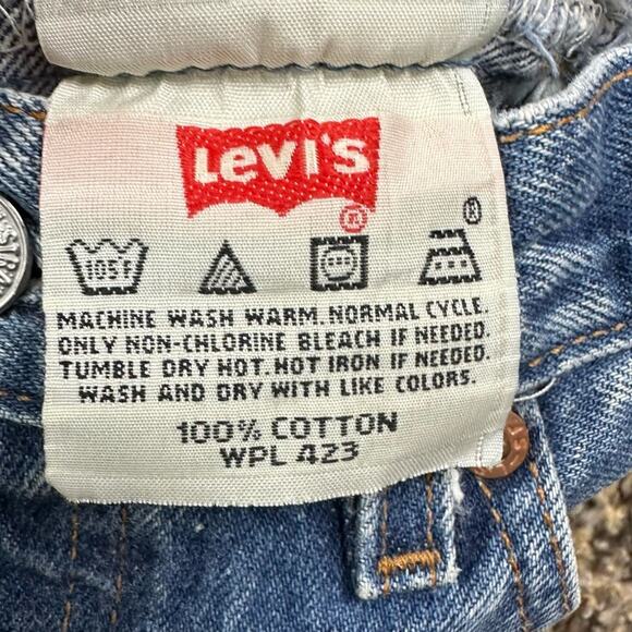 Vintage Y2K Levi's 501 Button Fly Denim Distressed Cut Off Shorts Size 30 - Picture 5 of 7